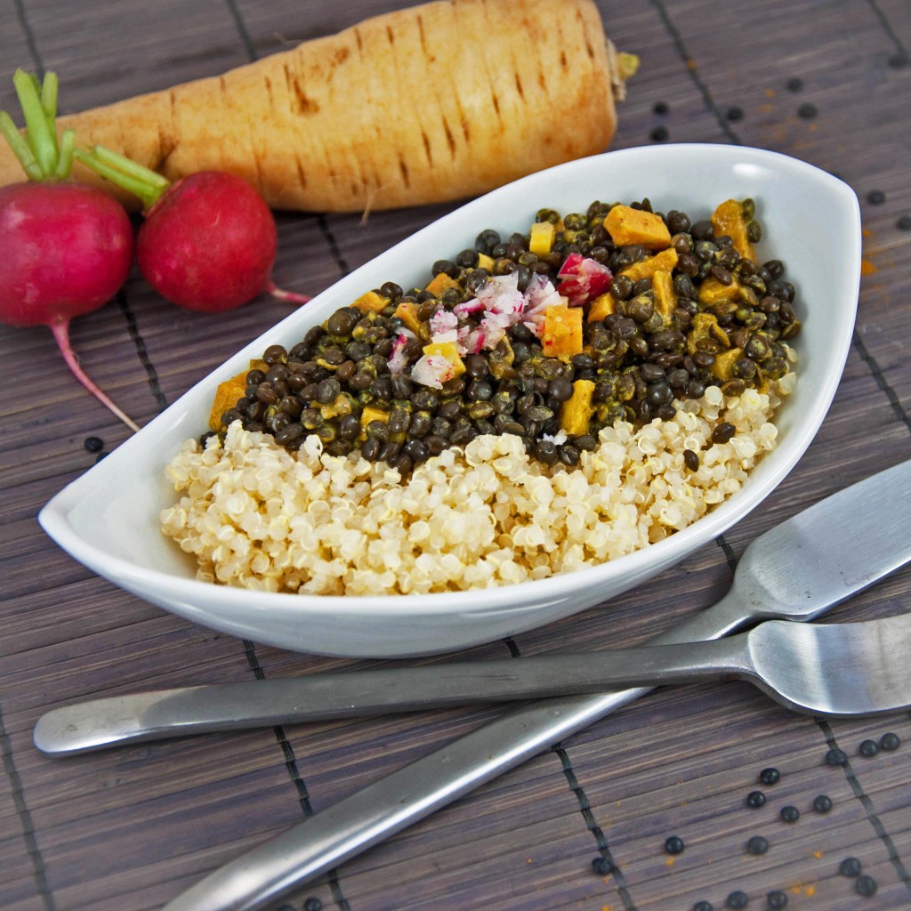 Linsen-Pastinaken-Curry mit Quinoa