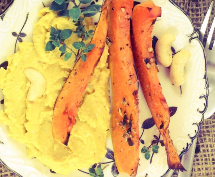 Veganer Ofenkürbis mit Cashew-Püree