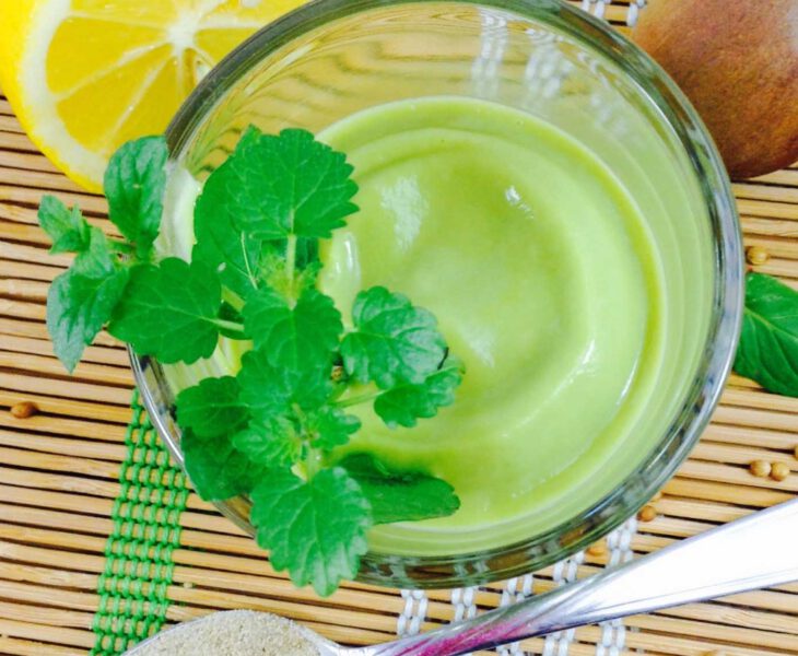 Süße Avocado-Creme mit den fünf Elementen