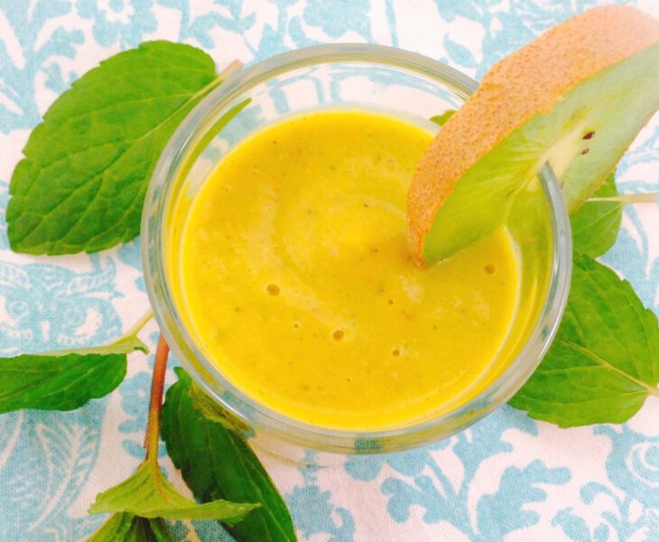 Kühlender Kiwi-Sanddorn-Smoothie