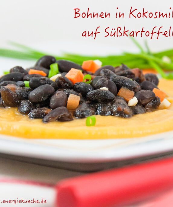 Schwarze Bohnen auf Süßkartoffel-Püree