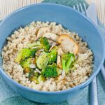 Veganes Couscous mit Brokkoli und Pilzen