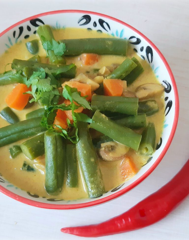 Kokos-Curry mit Buschbohnen