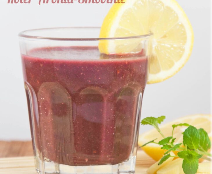 Aronia-Smoothie mitden fünf Elementen